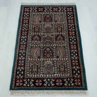 Zenith 2.6x4 Caucasian Fine Weave Traditional Wool Rug
